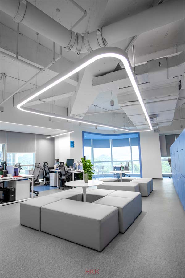 华可可办公设计 | 科技蓝·深圳年年卡网络科技办公室